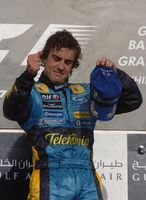 Alonso_podio_030405_2.jpg