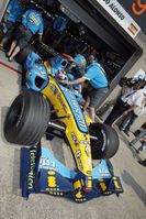 Alonso_coche_110605_14.jpg