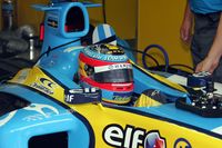UIn doble de Alonso en el coche del espaol GP  Francia 2005.jpg